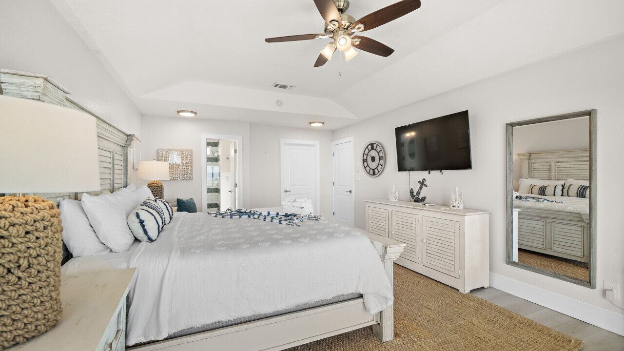 Photo of Bedroom in Miramar