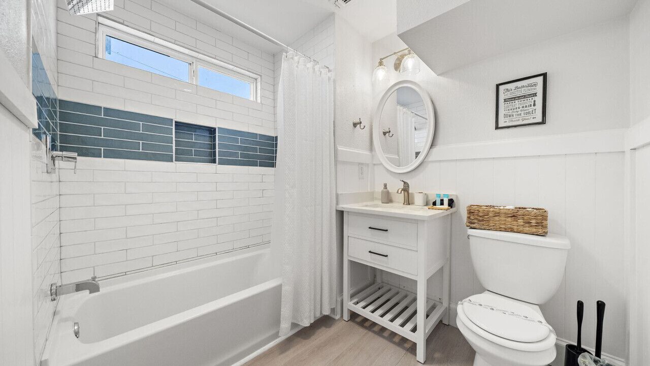 Photo of Bathroom in Miramar