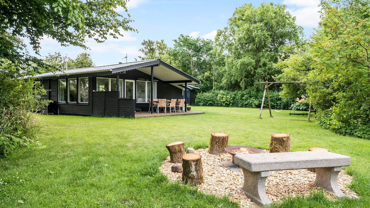 Photo of Others in Hjerm