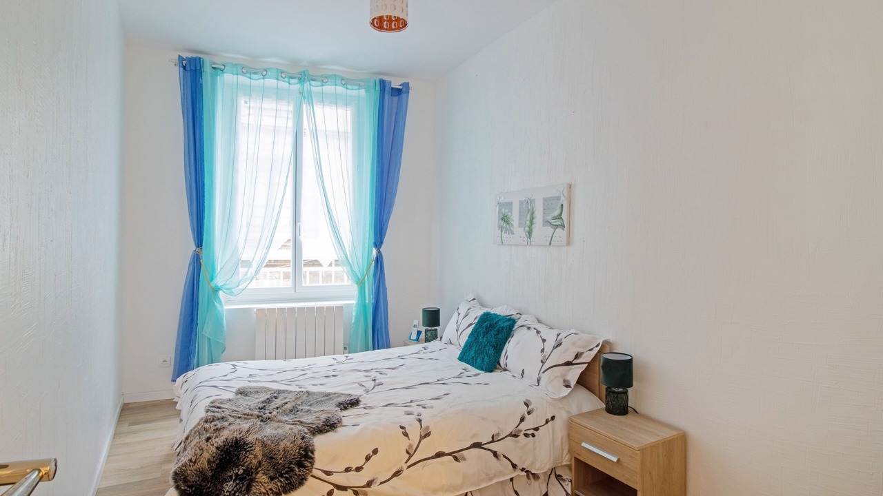 Photo of Bedroom in La Ferte-sous-Jouarre
