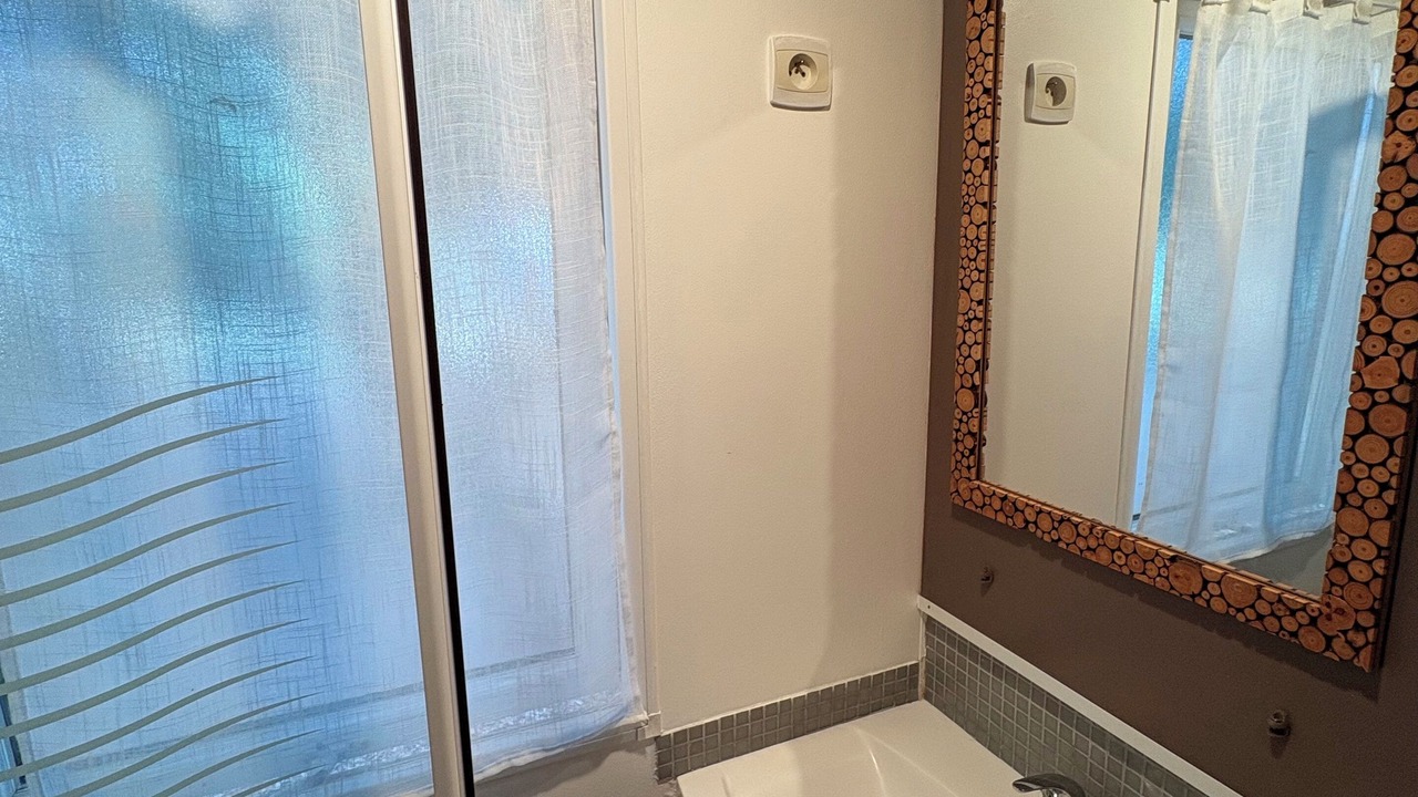 Photo of Bathroom in Sainte-Gemme-la-Plaine