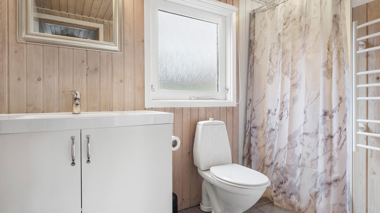 Photo of Bathroom in Skaven Strand