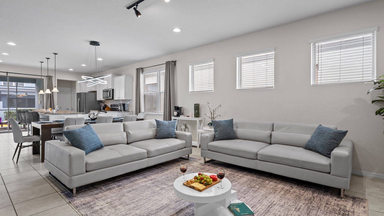 Photo of Livingroom in Four Corners