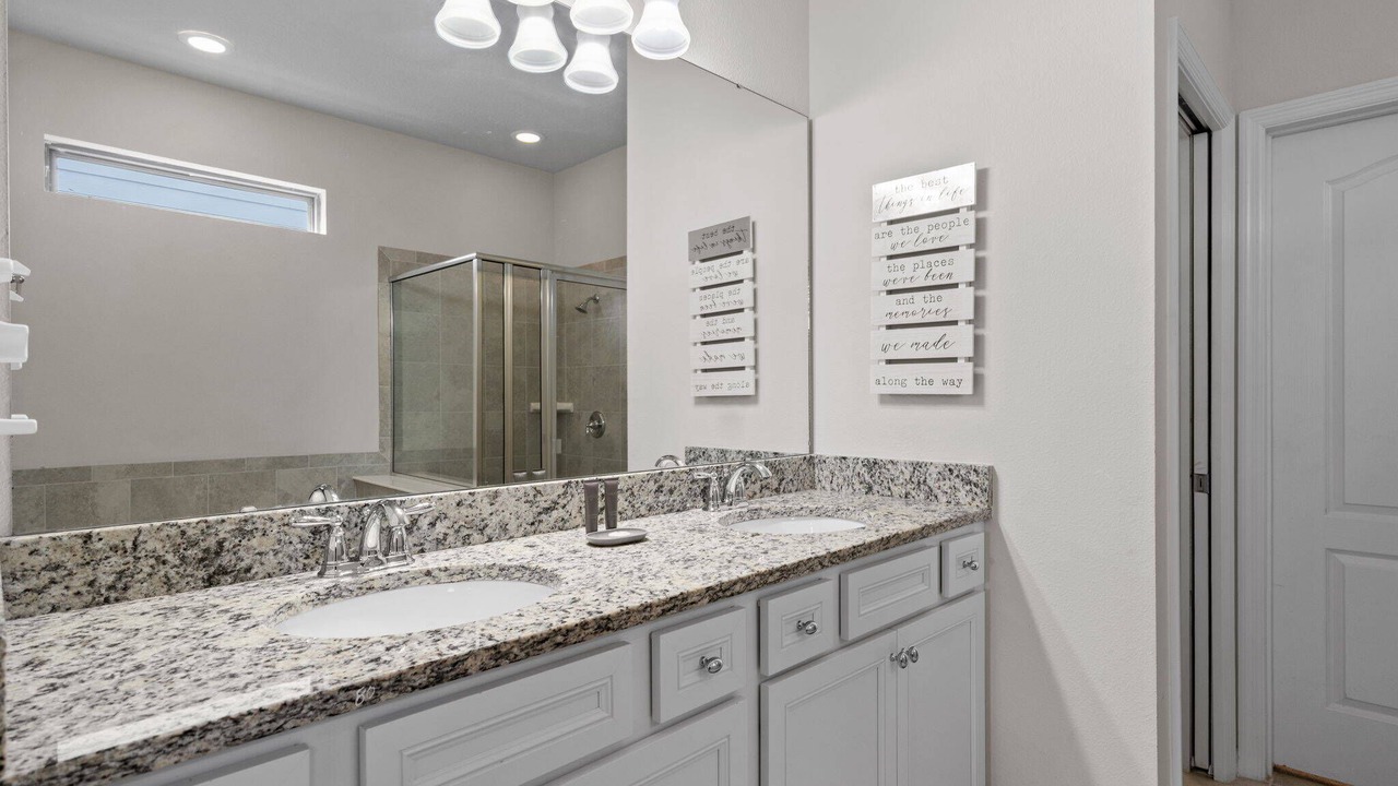 Photo of Bathroom in Four Corners