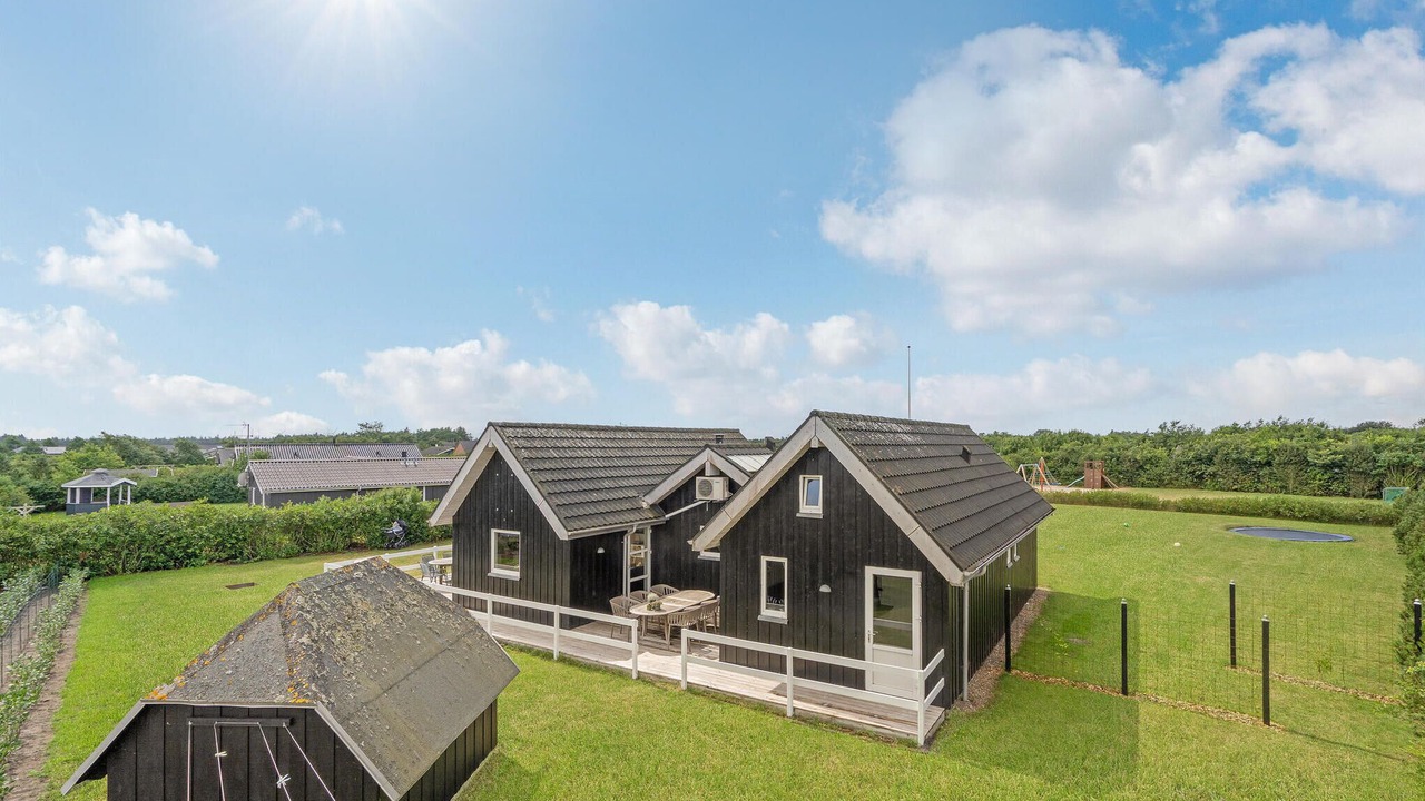 Photo of Outdoor in Skaven Strand