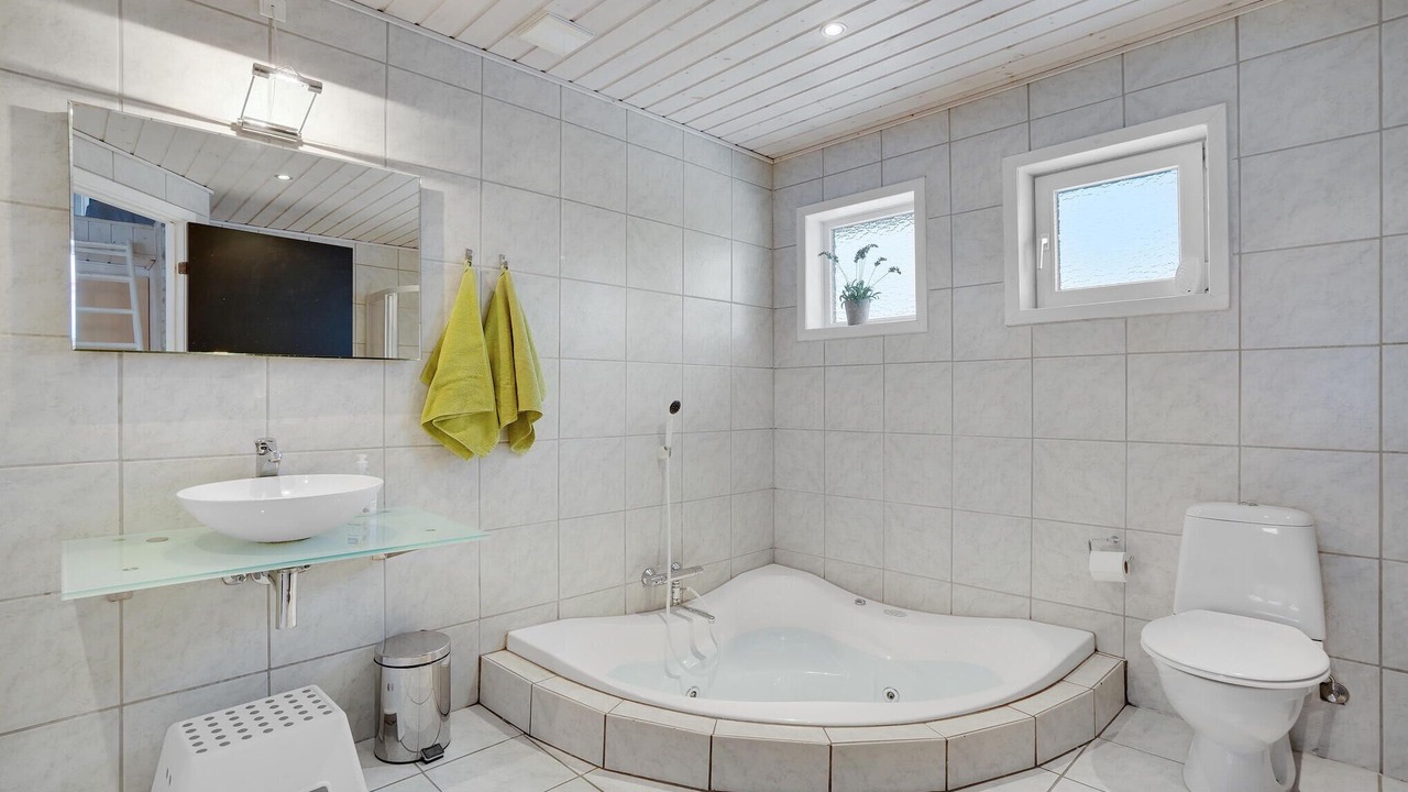 Photo of Bathroom in Skaven Strand