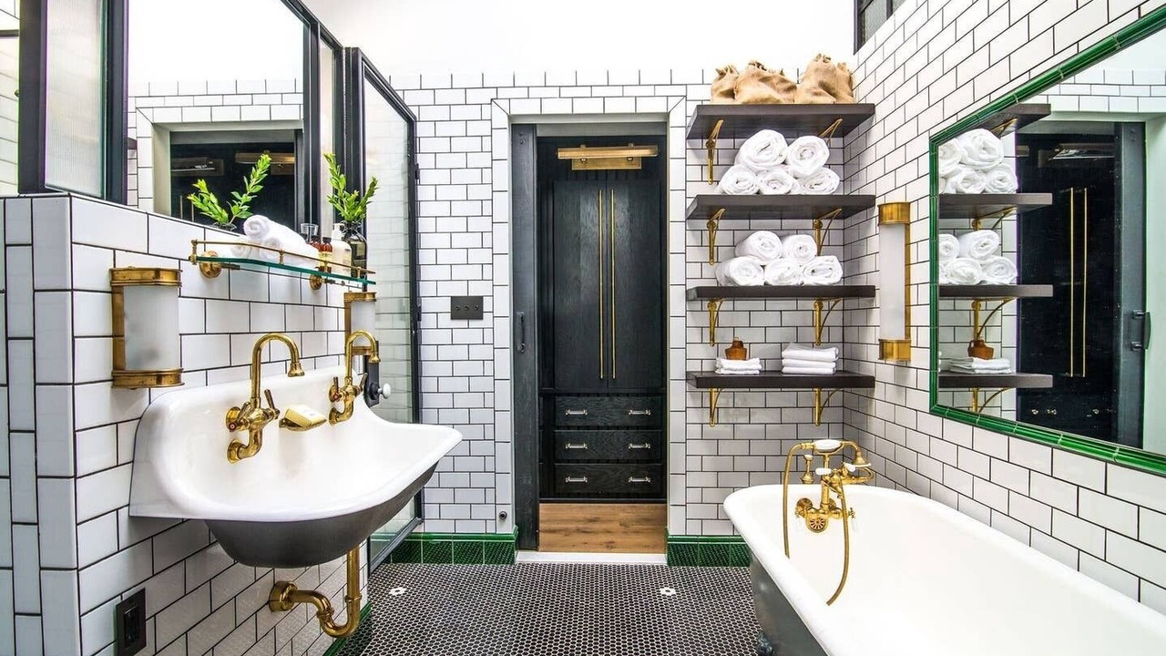 Photo of Bathroom in Shaw