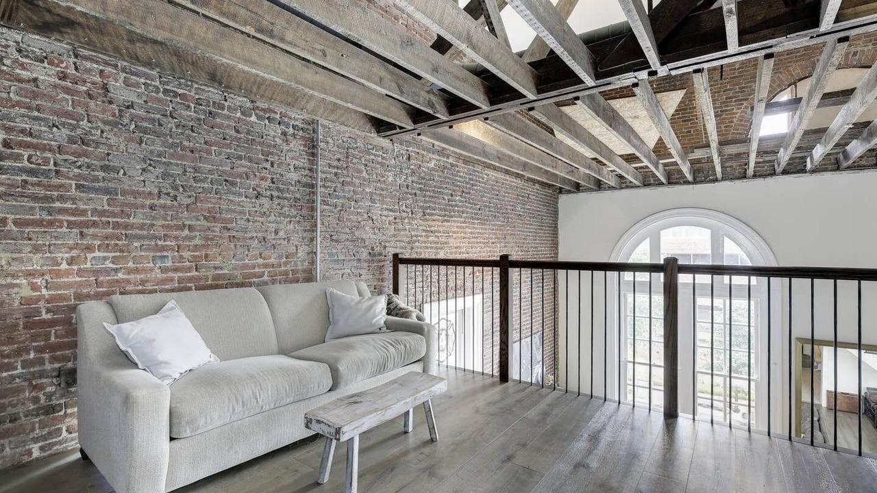 Photo of Livingroom in Shaw