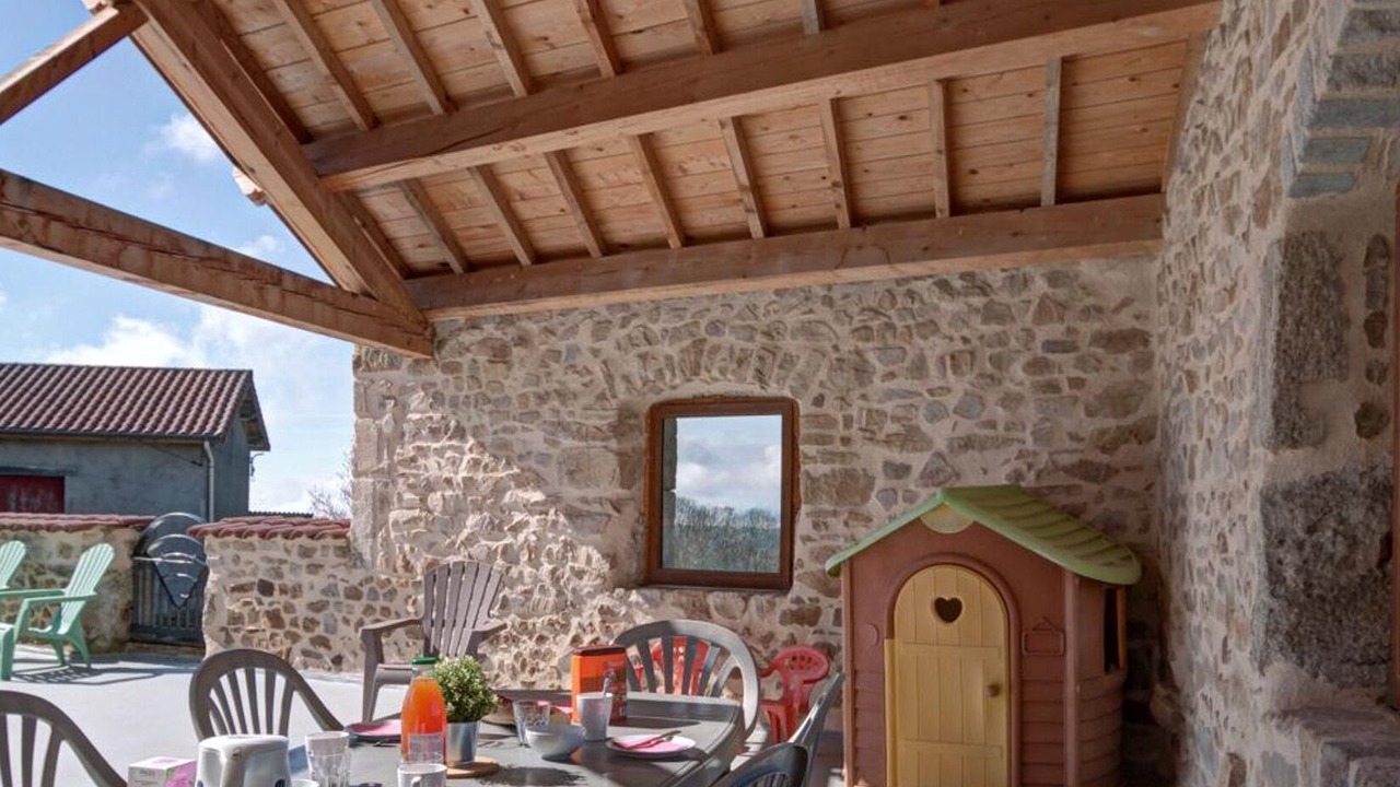 Photo of Outdoor in Saint-Hilaire-Cusson-la-Valmitte