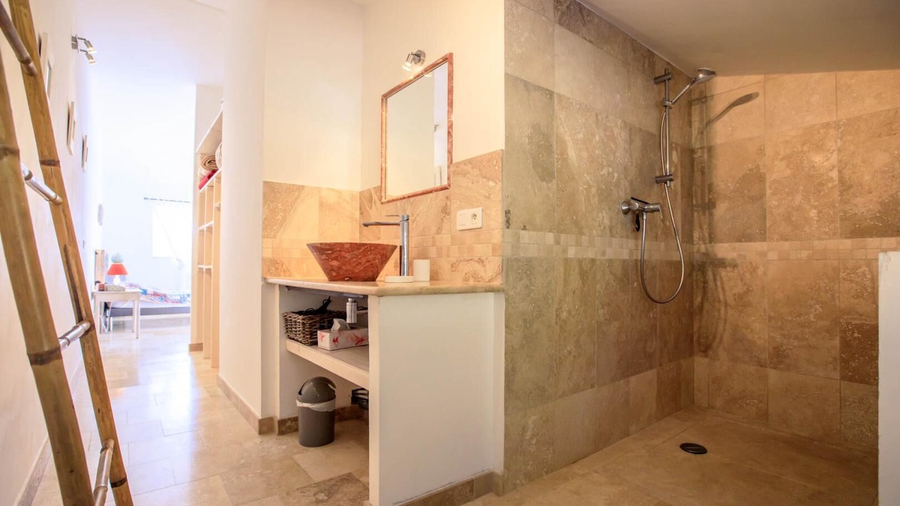 Photo of Bathroom in La Caravane