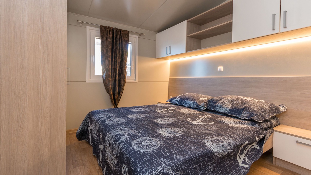 Photo of Bedroom in Tkon