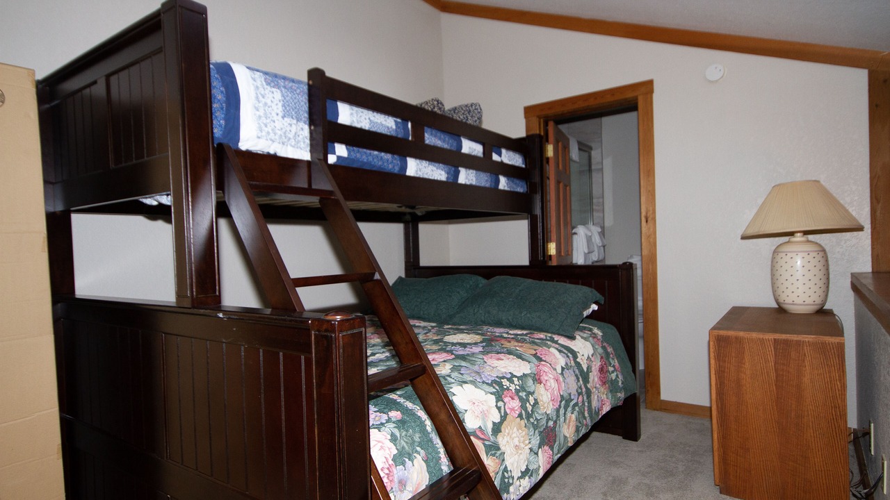Photo of Bedroom in Mammoth Lakes