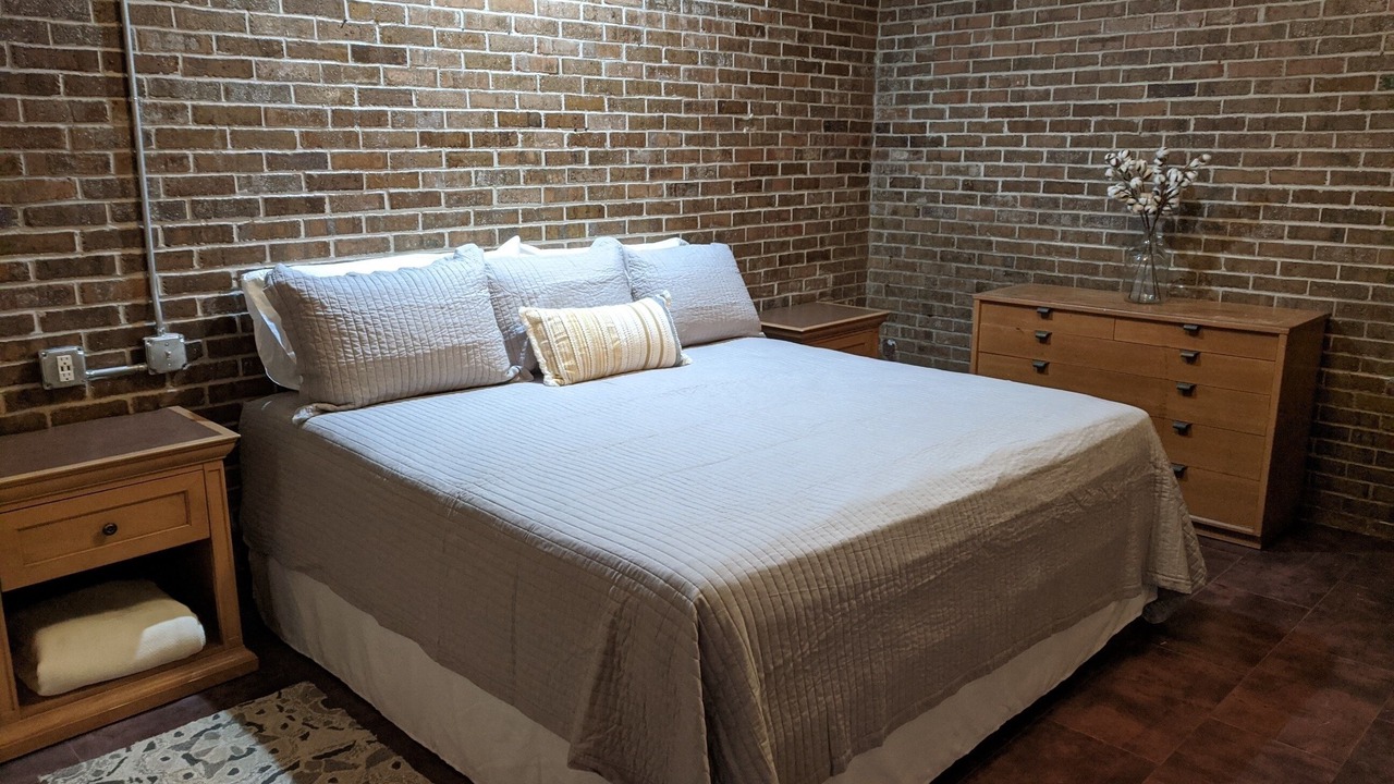 Photo of Bedroom in Troy
