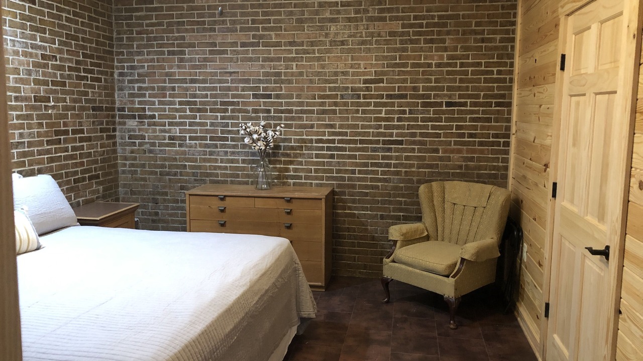 Photo of Bedroom in Troy