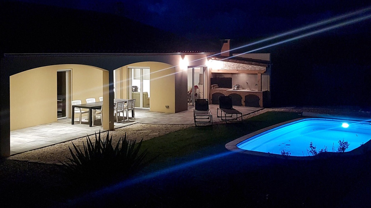 Photo of Outdoor in Quarante