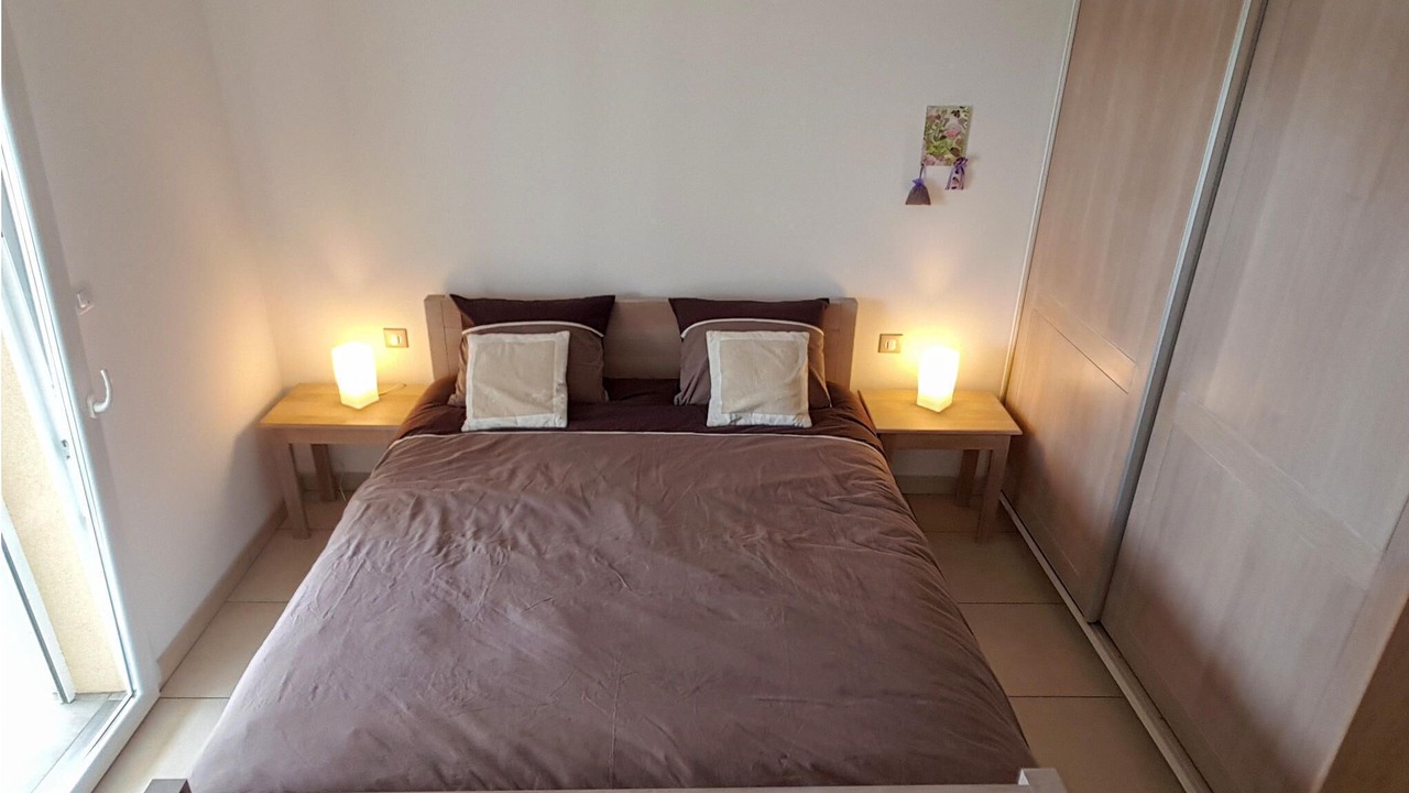 Photo of Others in Quarante