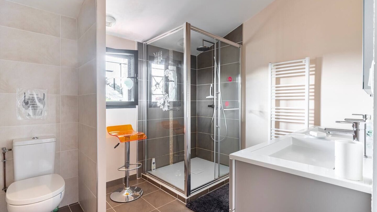 Photo of Bathroom in Labarthe-sur-Leze