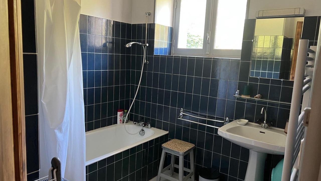 Photo of Bathroom in Montbron