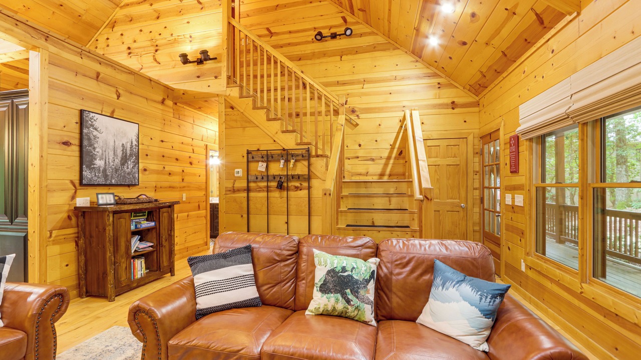 Photo of Bedroom in Walnut Mountain