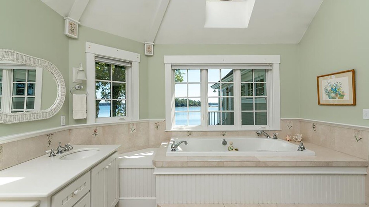 Photo of Bathroom in Freeport