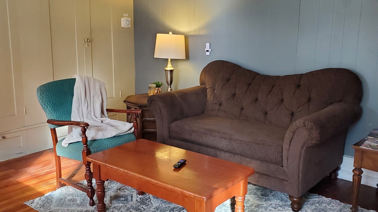 Photo of Livingroom in Auburn