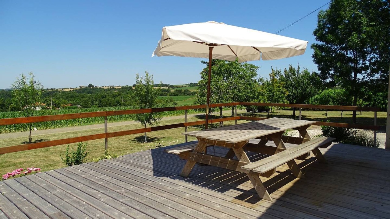 Photo of Outdoor in Saint-Martin-de-Beauville