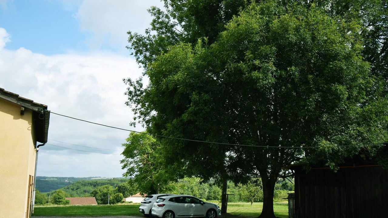 Photo of Outdoor in Saint-Martin-de-Beauville