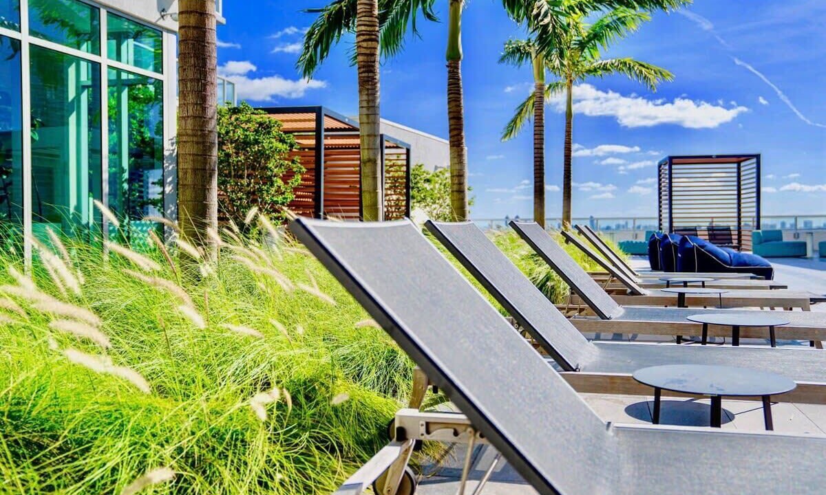 Photo of Patio Balcony in Northeast Miami