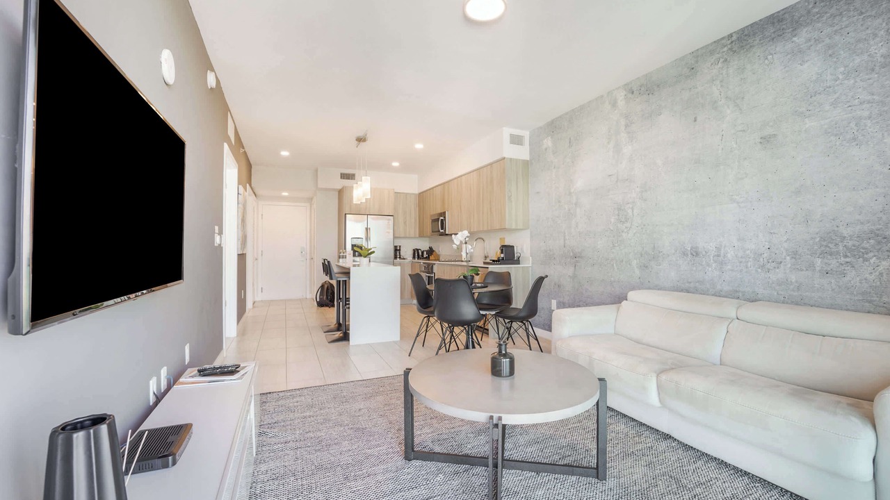 Photo of Livingroom in Northeast Miami