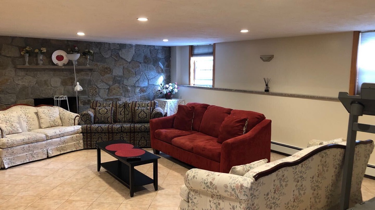 Photo of Livingroom in Readville