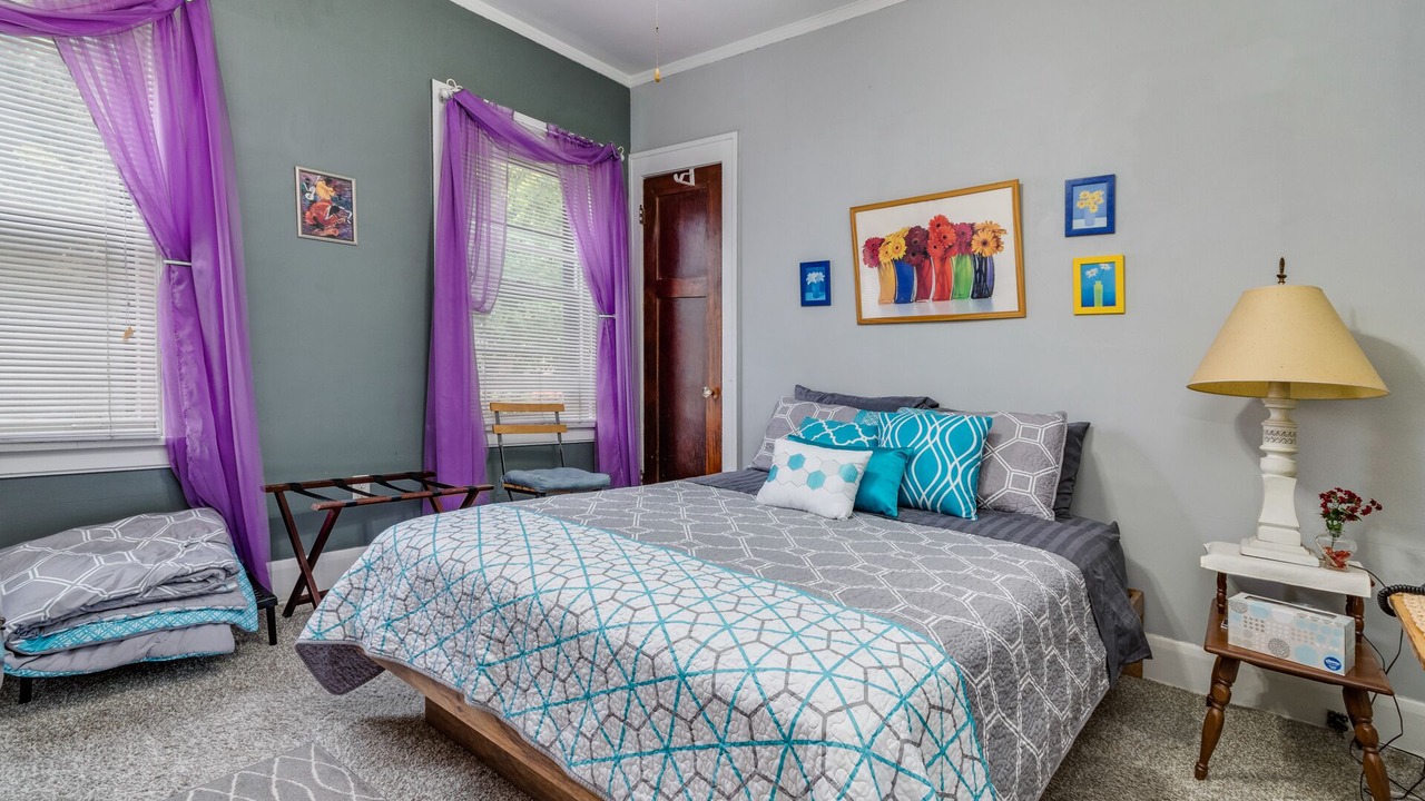 Photo of Bedroom in Oak Park