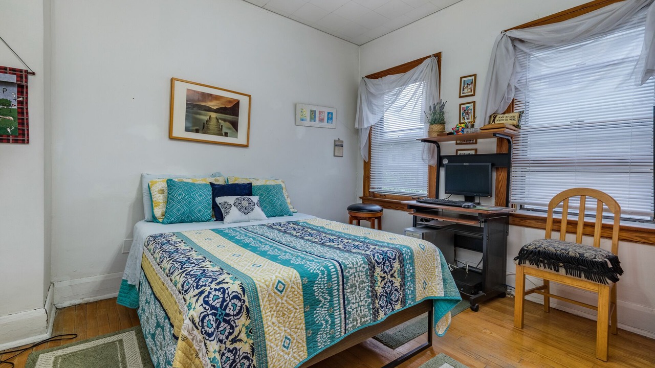 Photo of Bedroom in Oak Park