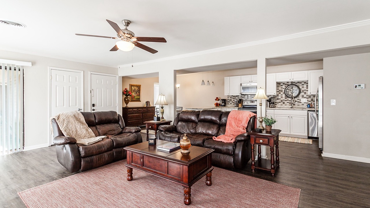 Photo of Livingroom in Germantown