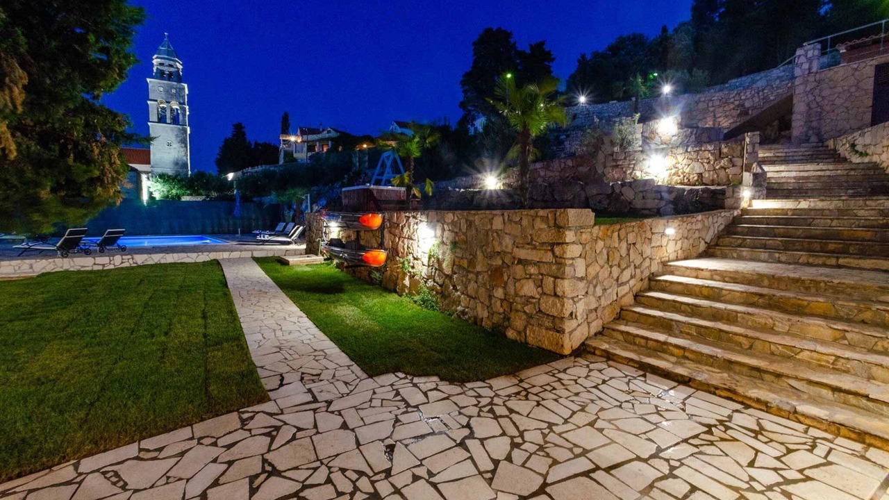 Photo of Others in Cove Tri Zala (Zrnovo)