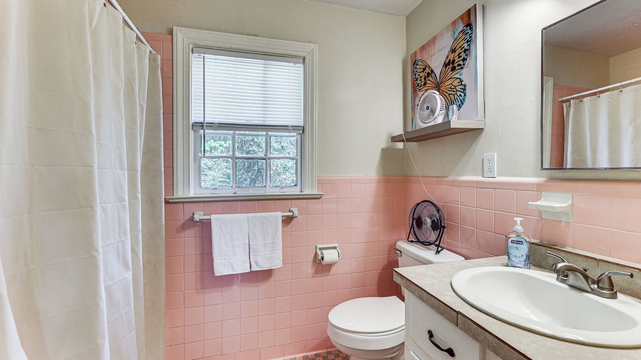 Photo of Bathroom in Tuskegee