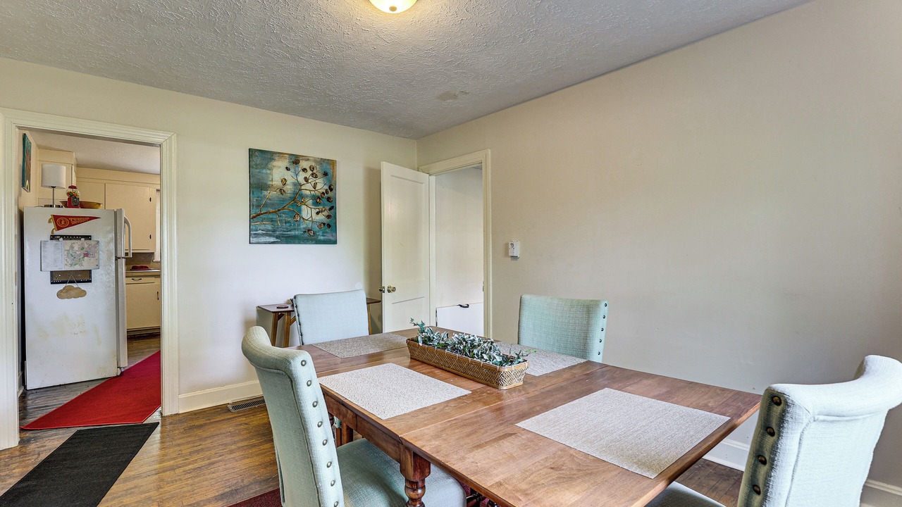 Photo of Livingroom in Tuskegee