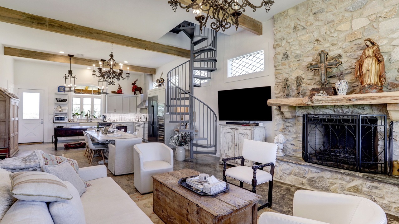 Photo of Livingroom in Brenham