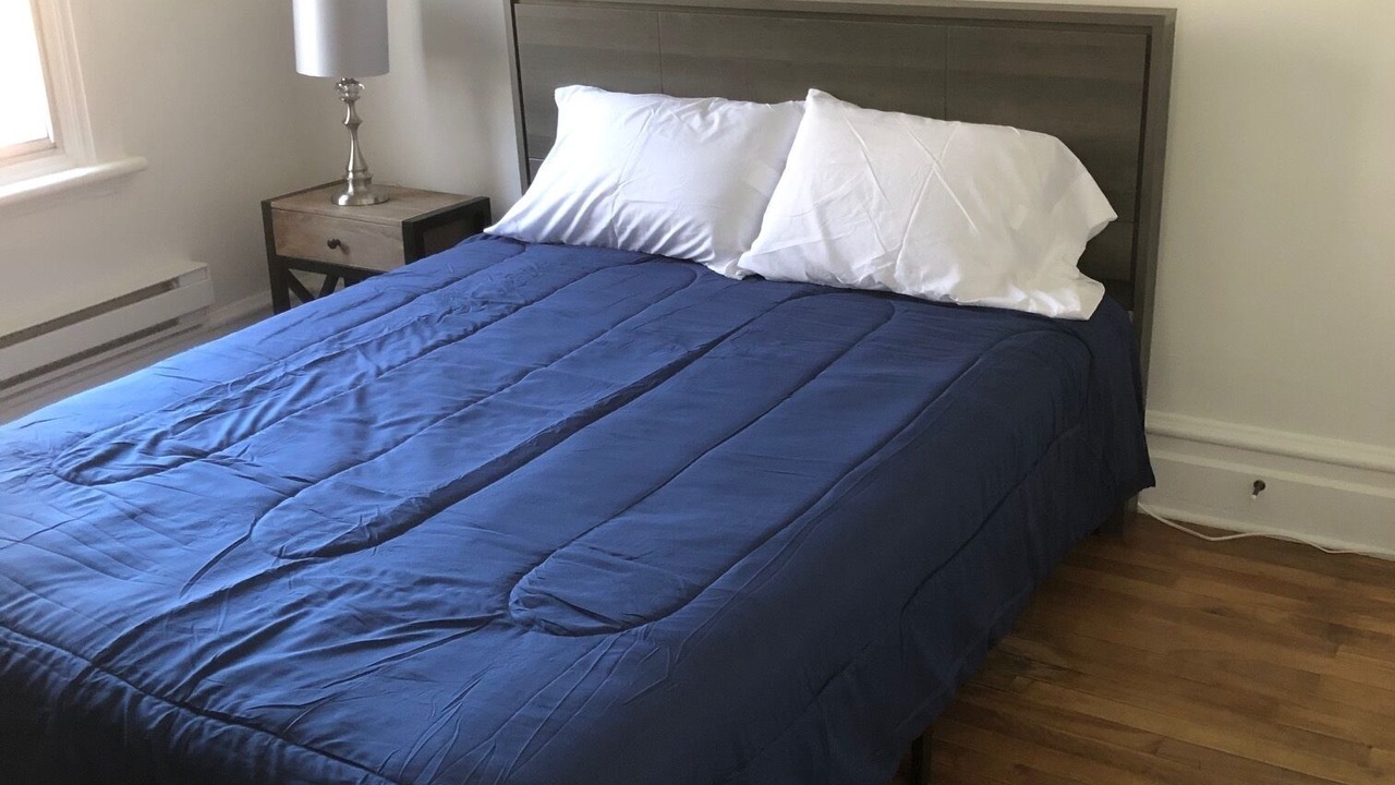Photo of Bedroom in Cote-Des-Neiges—Notre-Dame-De-Grace