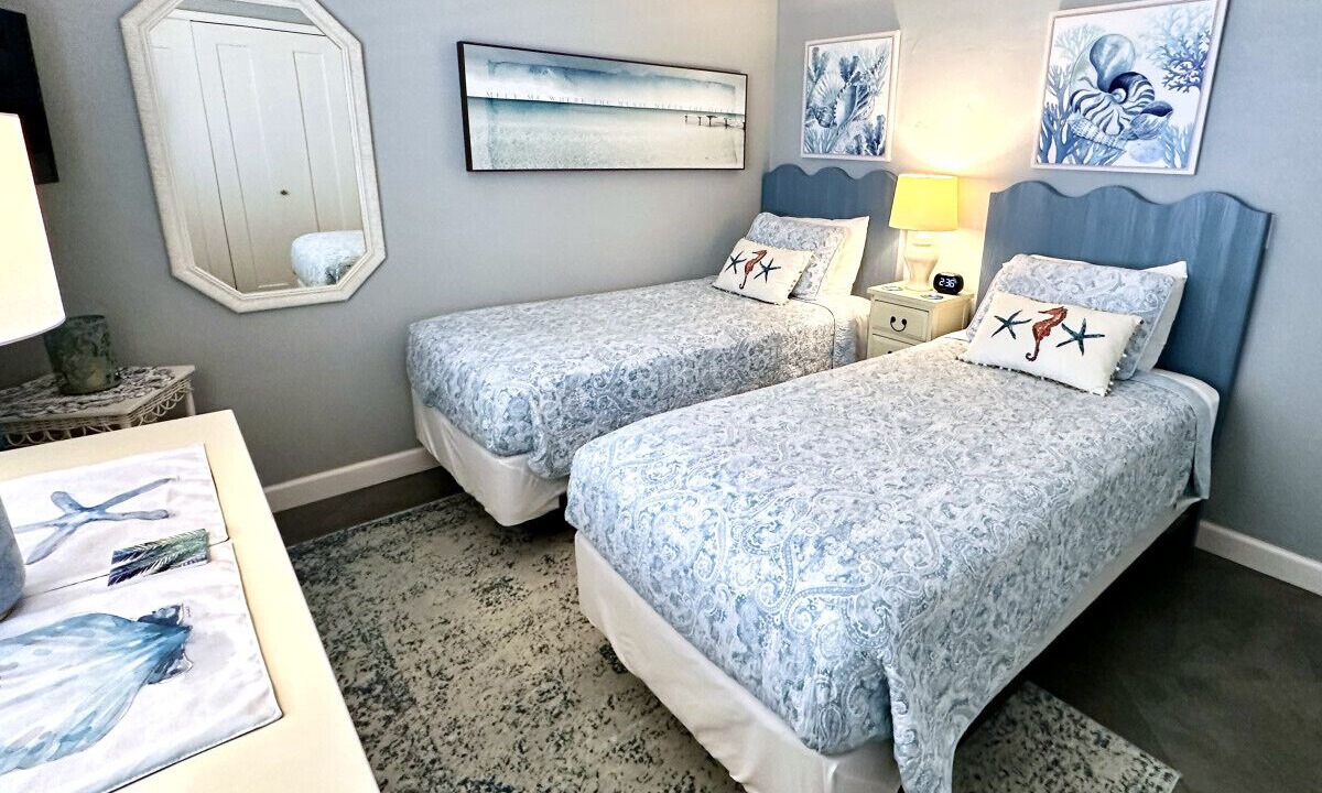 Photo of Bedroom in Vanderbilt Beach