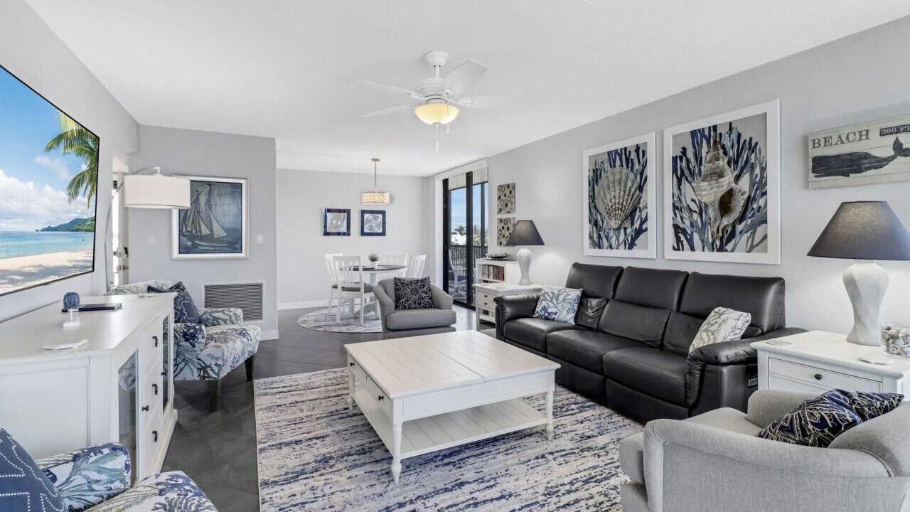 Photo of Bedroom in Vanderbilt Beach