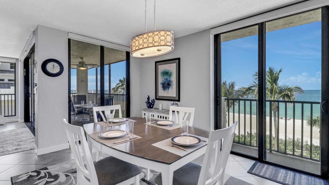 Photo of Patio Balcony in Vanderbilt Beach