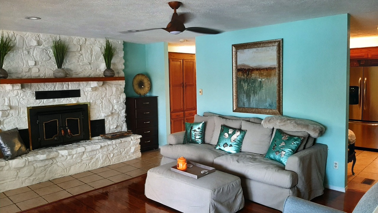 Photo of Livingroom in Rogers