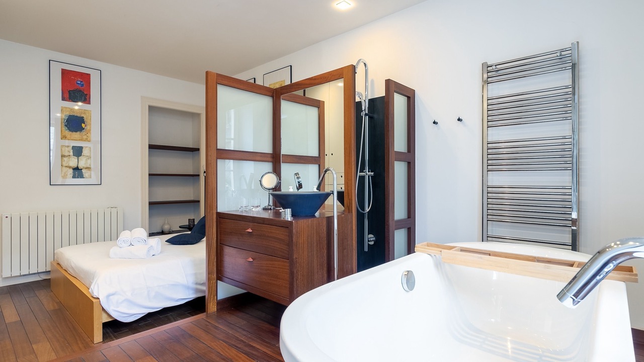 Photo of Bedroom in Talensac-Pont Morand