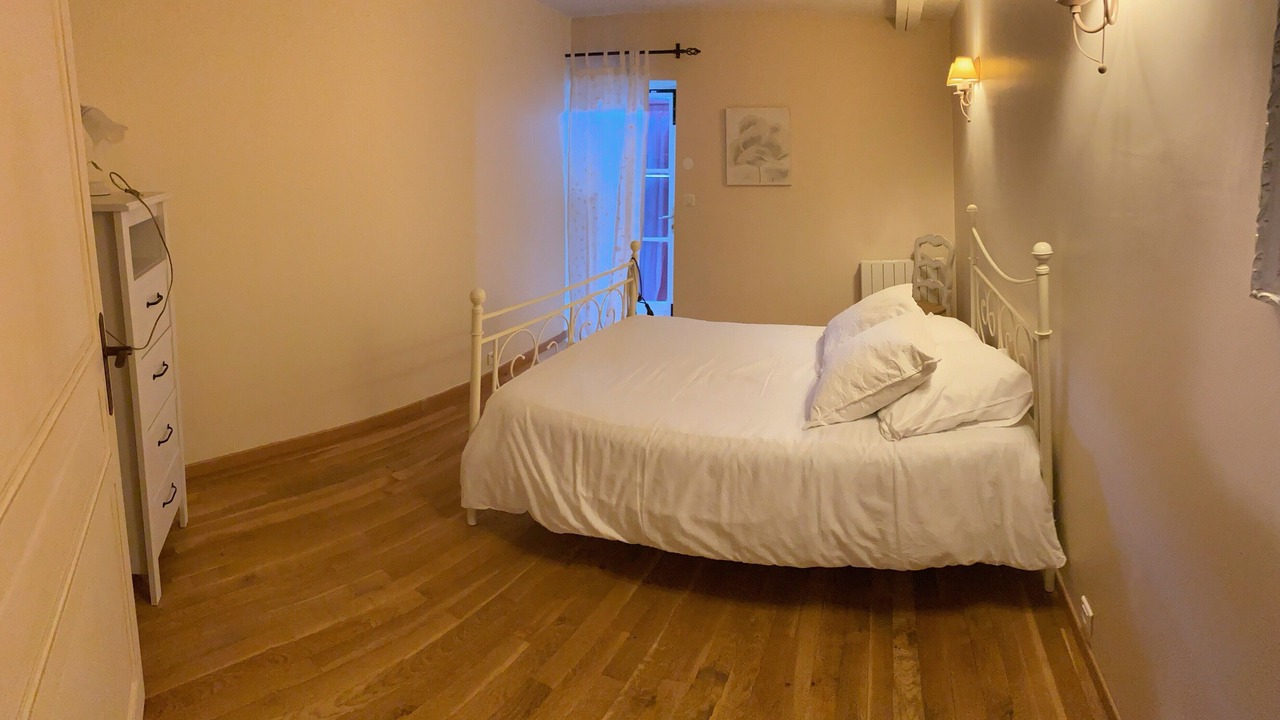 Photo of Bedroom in Quincy-sous-le-Mont