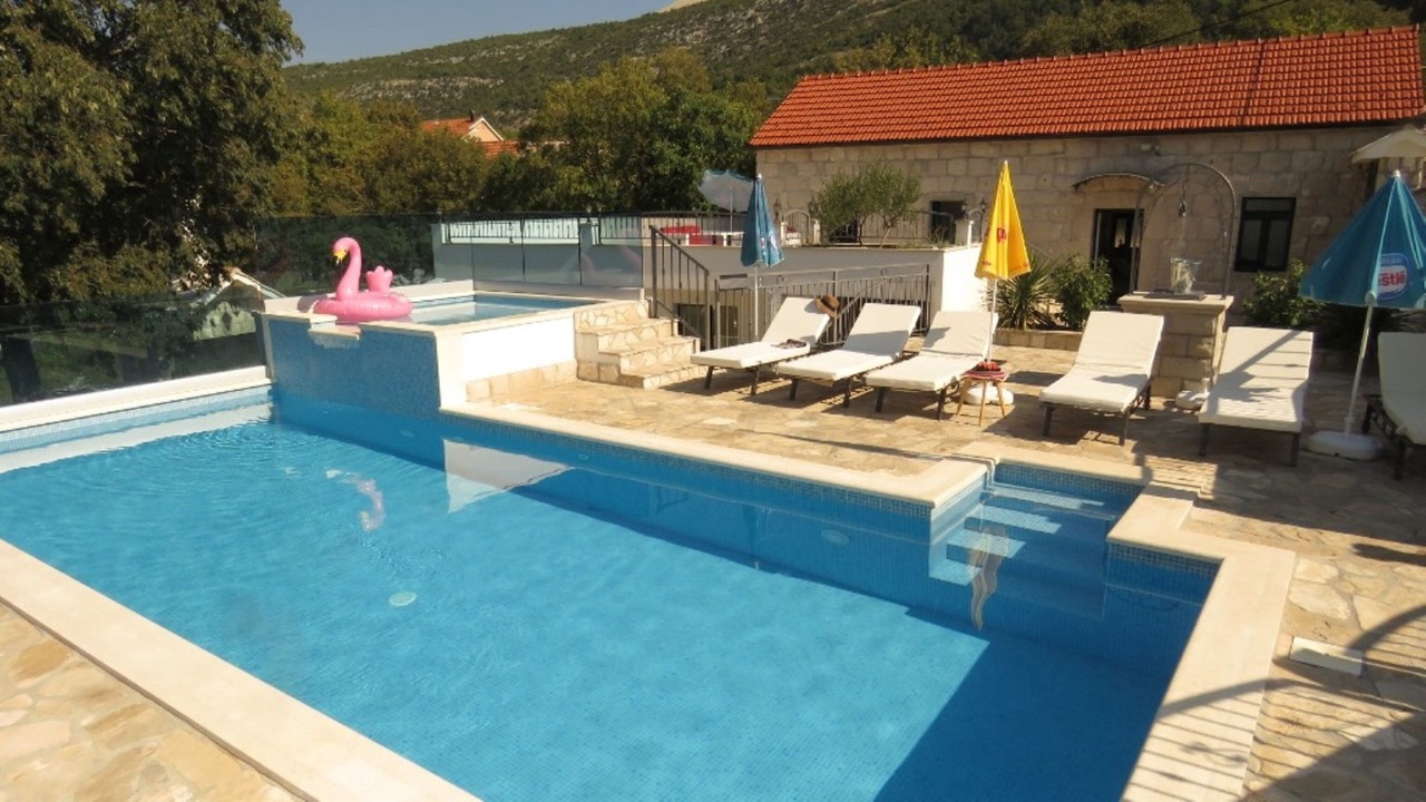 Photo of Outdoor in Rascane