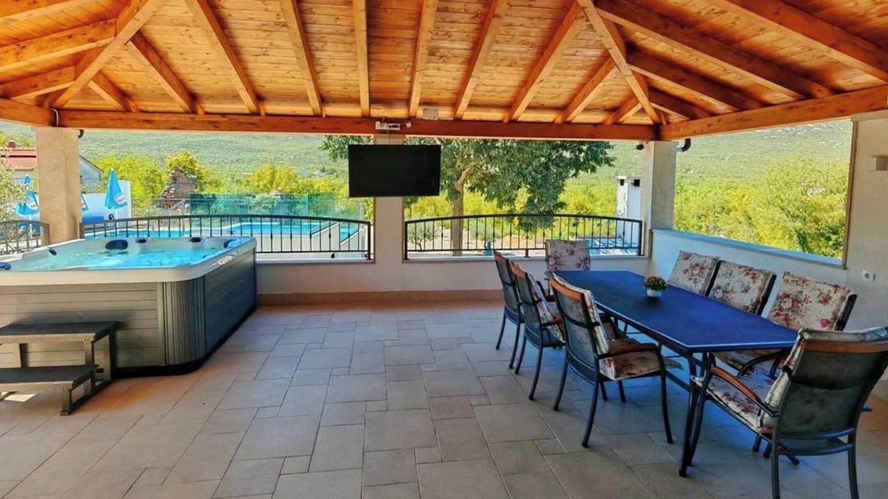 Photo of Outdoor in Rascane