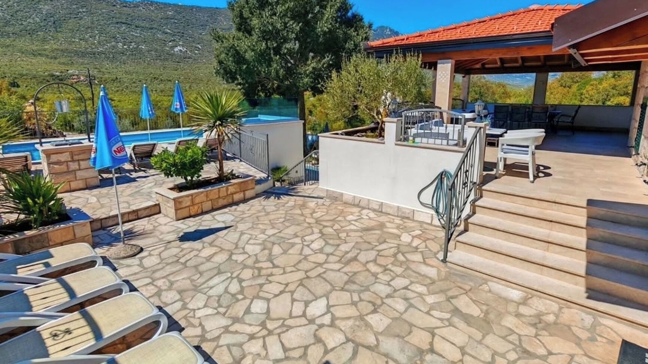 Photo of Patio Balcony in Rascane