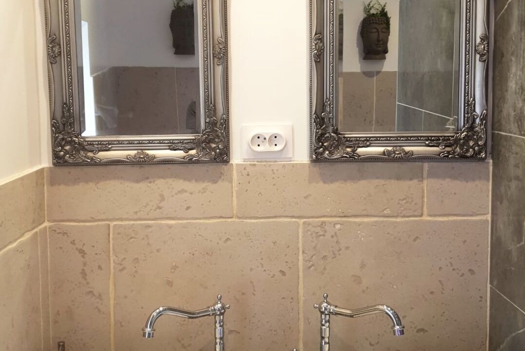 Photo of Bathroom in Santenay