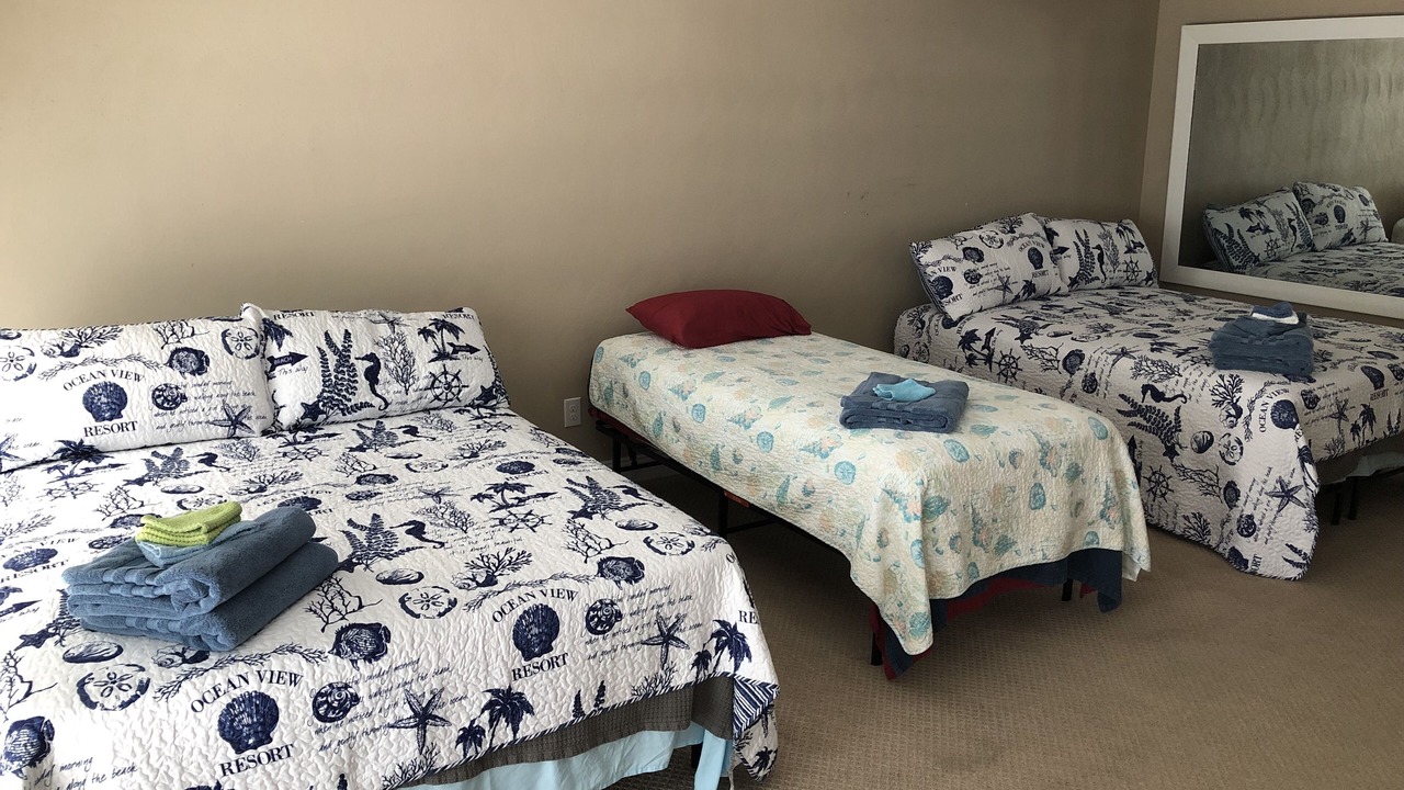 Photo of Bedroom in Willoughby Spit