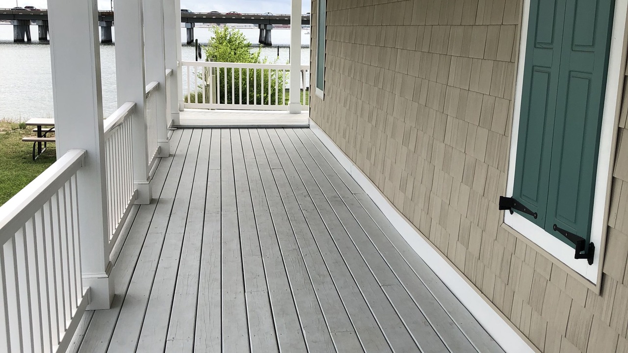 Photo of Patio Balcony in Willoughby Spit